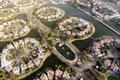 Jumeirah island clusters, luxury residential living in dubai in april 2022