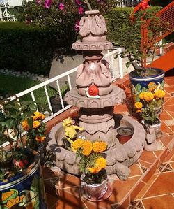 Statue of flowers