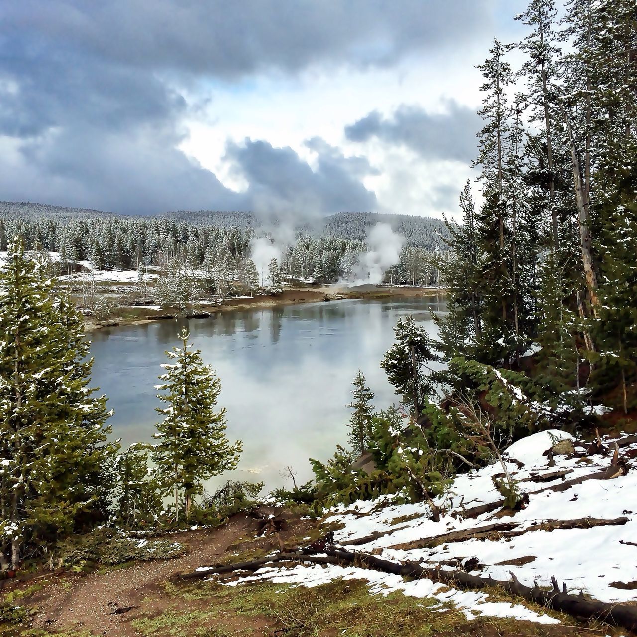 winter, cloud - sky, sky, cold temperature, snow, weather, tree, season, cloudy, water, tranquility, nature, beauty in nature, scenics, tranquil scene, reflection, frozen, river, cloud, covering