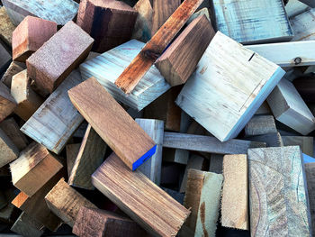 Pile of off cuts wooden pieces