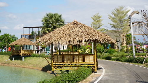 thatched roof