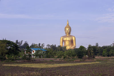 View of temple building against sky