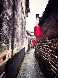 Narrow alley