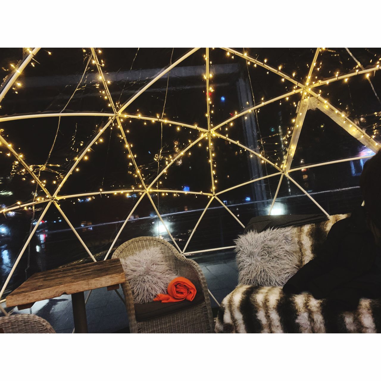 ILLUMINATED CHRISTMAS LIGHTS IN SNOW