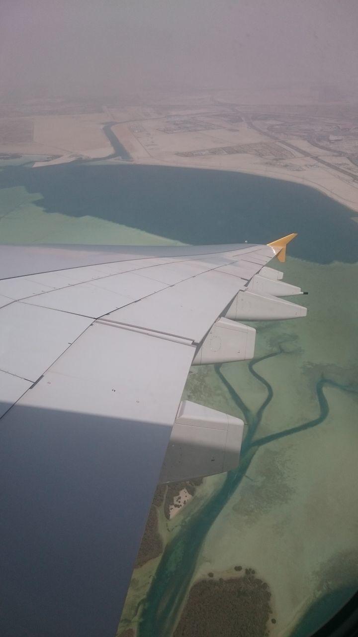 LOW ANGLE VIEW OF AIRPLANE WING