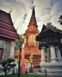 Statue of temple against sky