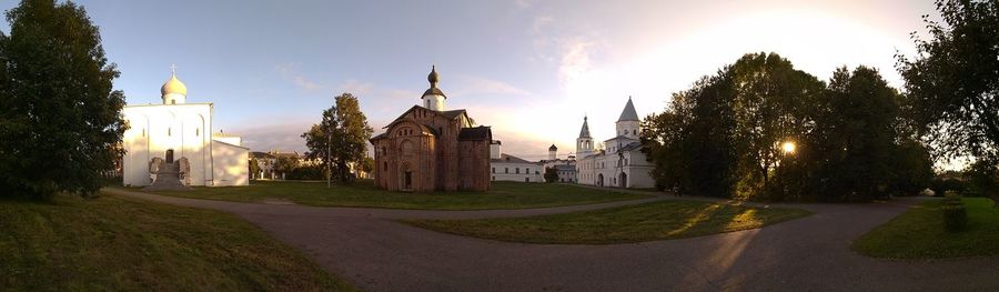 Panoramic view of temple against sky