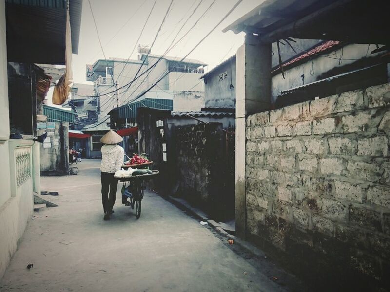 architecture, built structure, building exterior, men, transportation, street, walking, person, building, rear view, full length, lifestyles, day, the way forward, alley, house, mode of transport, incidental people