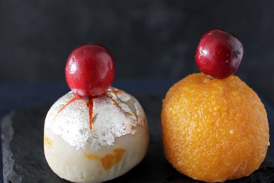 Close-up of apples on table