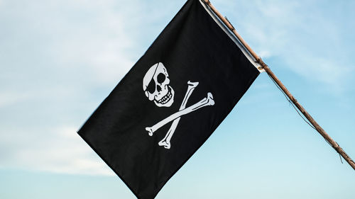 Pirates flags flutters in the wind