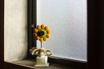 Decor on window sill