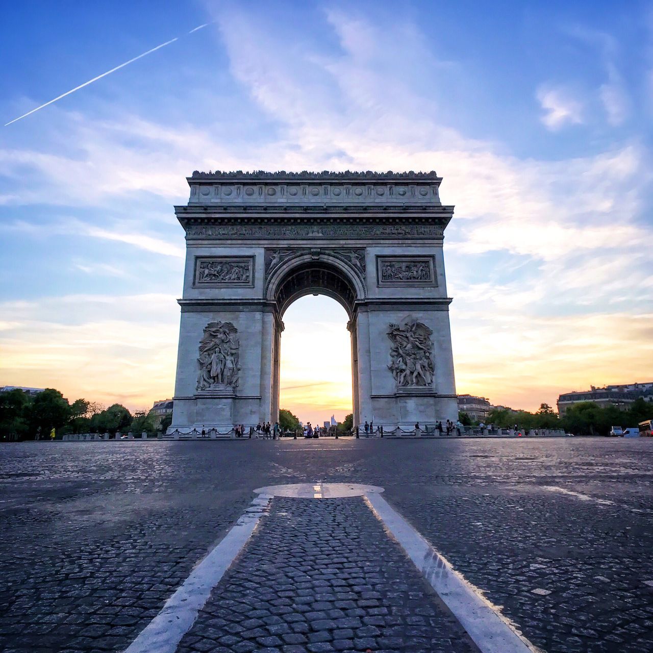 sky, arch, cloud - sky, architecture, triumphal arch, history, travel destinations, built structure, monument, outdoors, sunset, no people, day