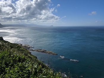 Scenic view of sea against sky
taiwan taipei keelung pacific ocean