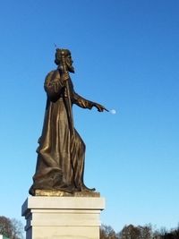sculpture