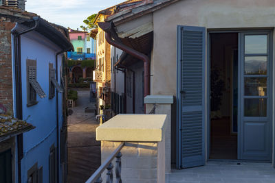 High angle view of a street in the village of peccioli