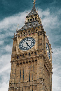 Low angle view of big ben against sky