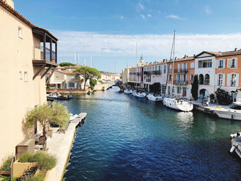 Boats in canal, port grimaud frankreich 