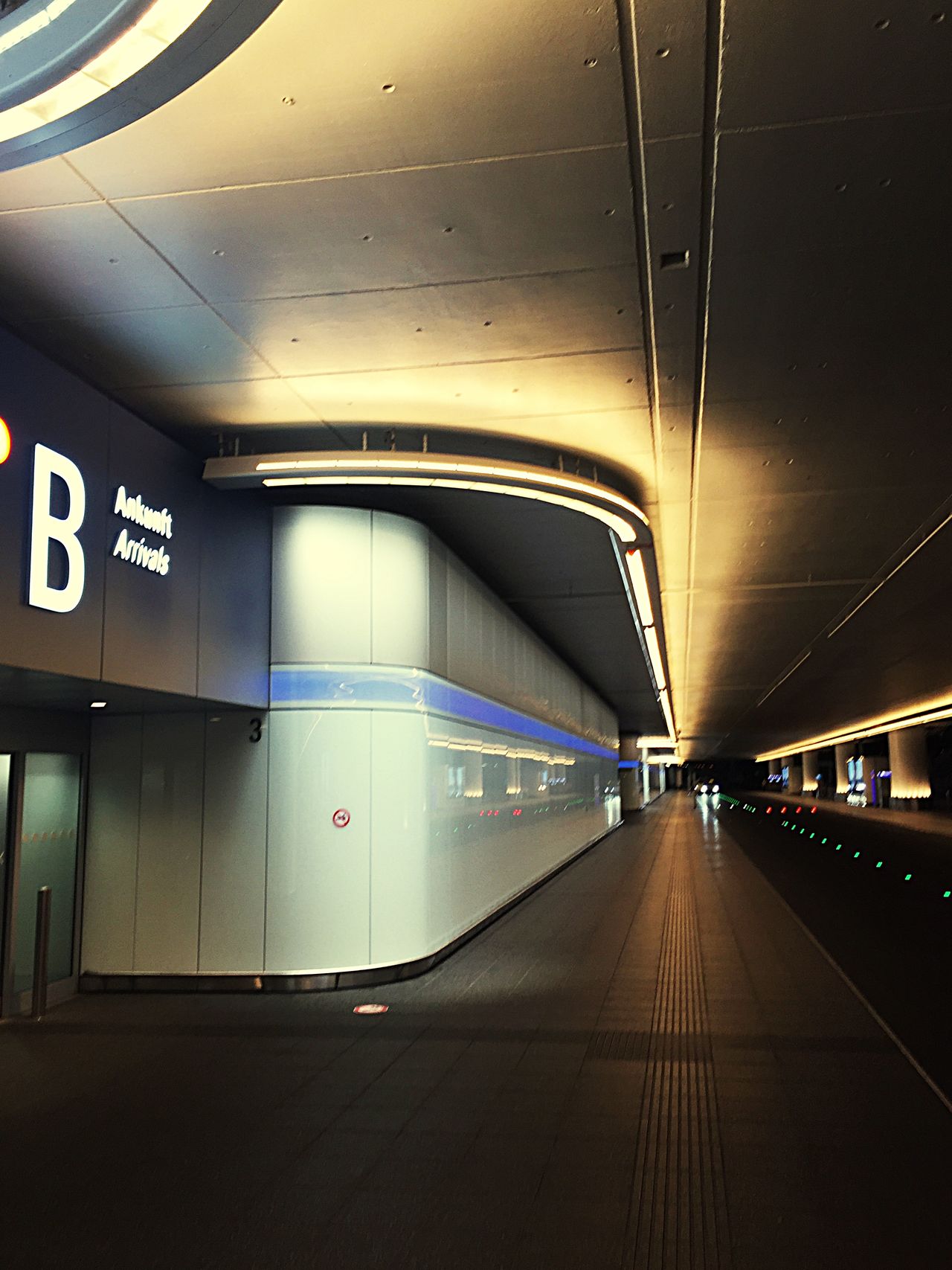 H Flughafen/Airport