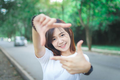 Portrait of a smiling young woman