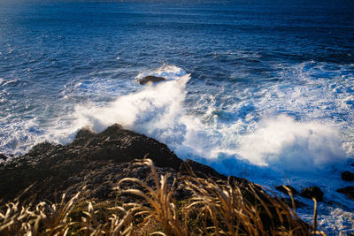 Crashing waves on the cape tsumeki in shizuoka, japan.