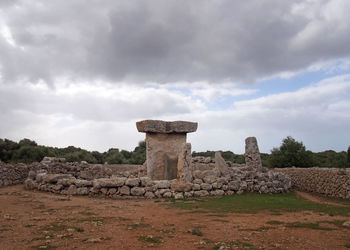 Old ruin building against cloudy sky