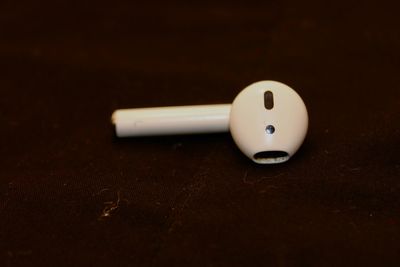 Blutooth wireless headphone in white color