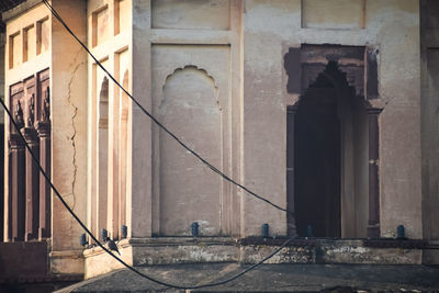 Beautiful view of orchha palace fort, raja mahal and chaturbhuj temple from jahangir mahal, orchha