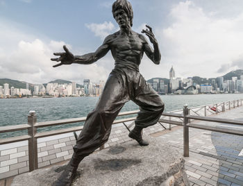 Statue of bruce lee