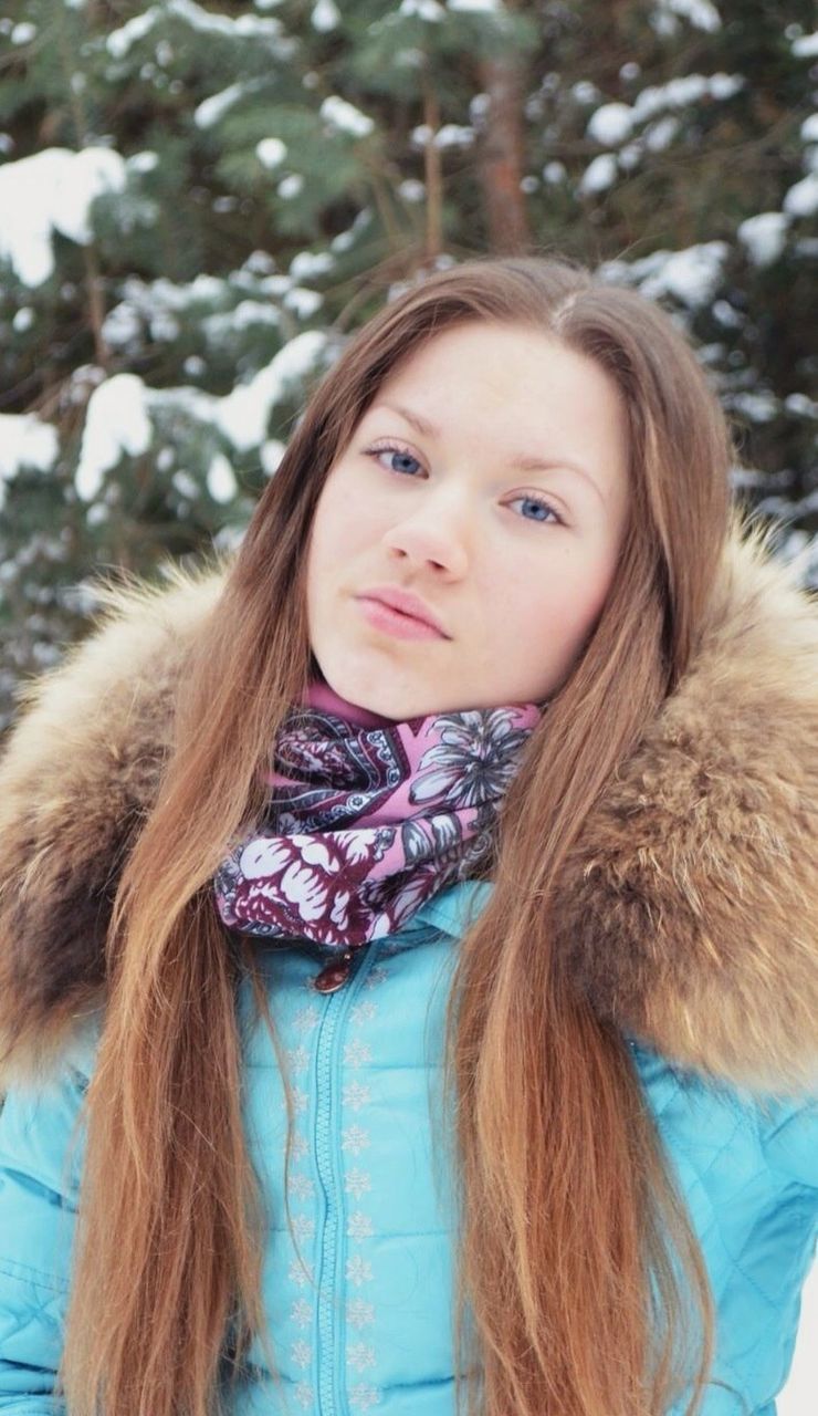 long hair, person, headshot, portrait, looking at camera, blond hair, young women, brown hair, smiling, lifestyles, leisure activity, girls, childhood, head and shoulders, young adult, front view, close-up, elementary age