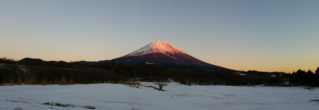 snow, winter, mountain, cold temperature, snowcapped mountain, landscape, sunset, nature, sky, tranquility, outdoors, beauty in nature, scenics, tranquil scene, no people, tree, day