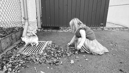 Children on zebra