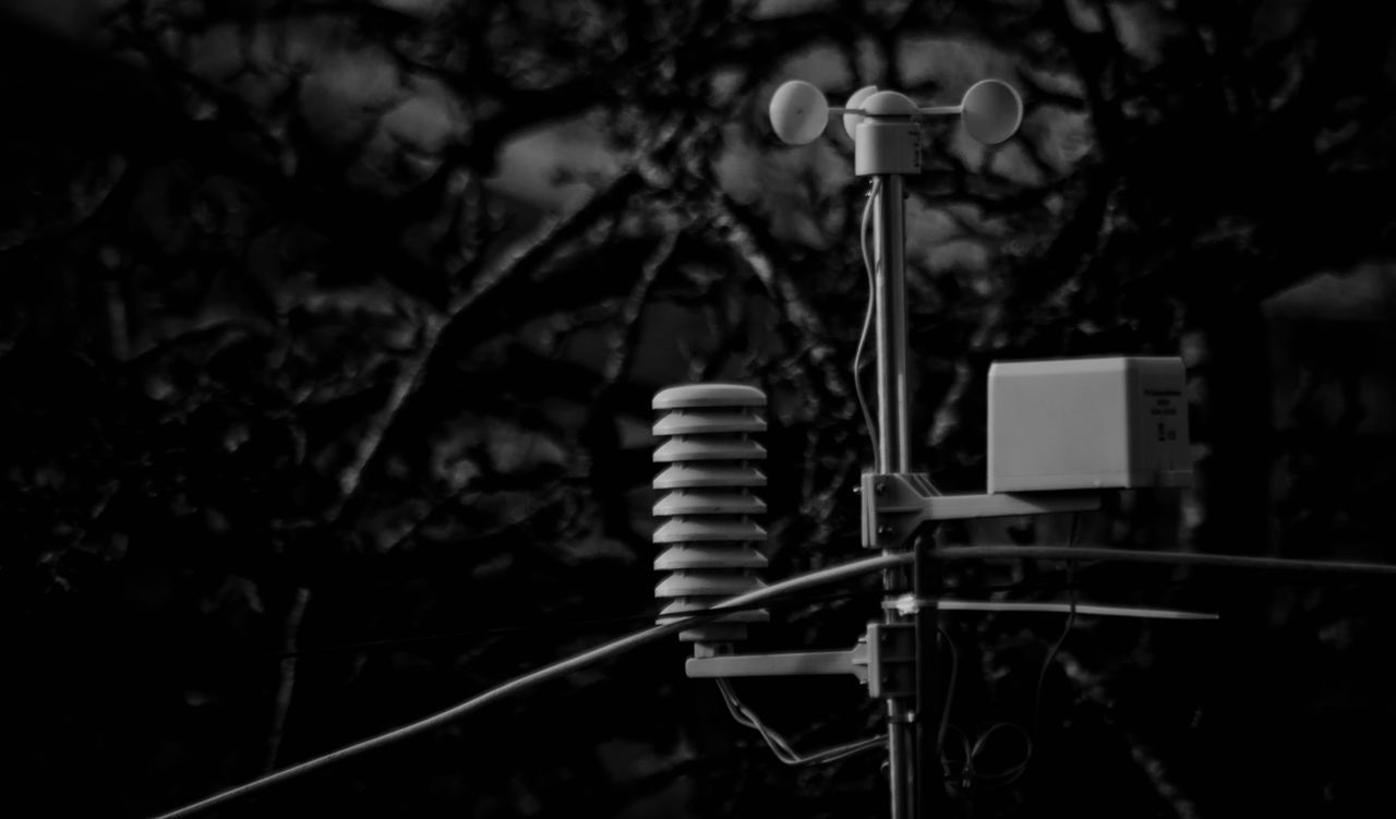 LOW ANGLE VIEW OF STREET LIGHT ON WALL