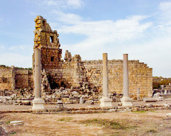 Old ruin building against sky