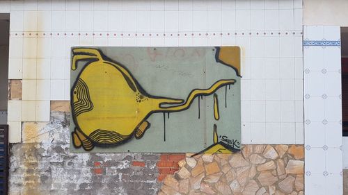 Graffiti on wall