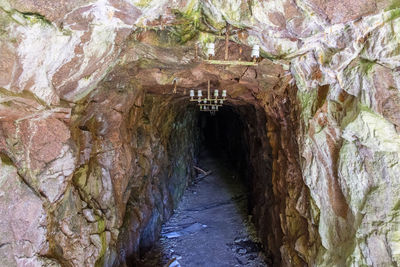 Rock formation in tunnel