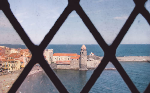 Eglise notre dame des anges against sky seen from window