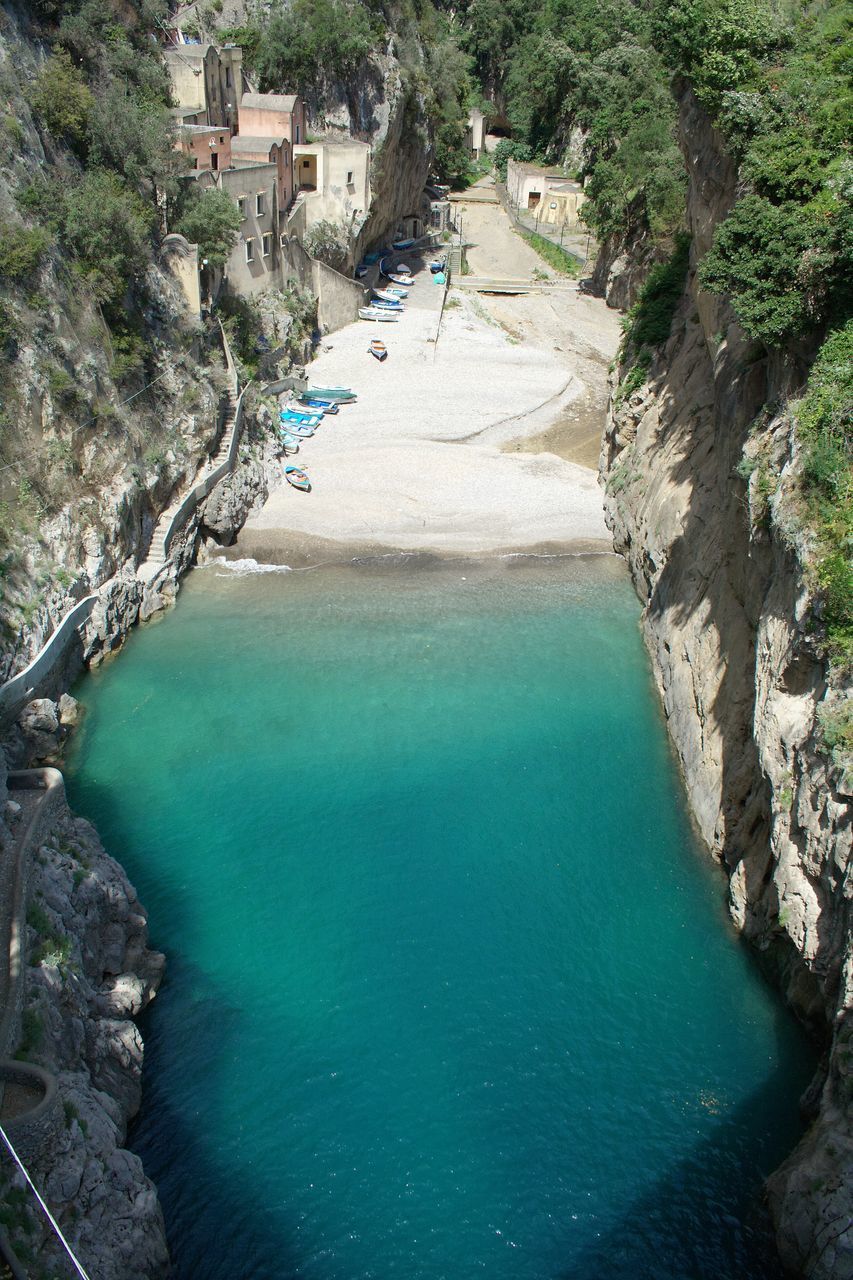 HIGH ANGLE VIEW OF SWIMMING POOL AT SHORE