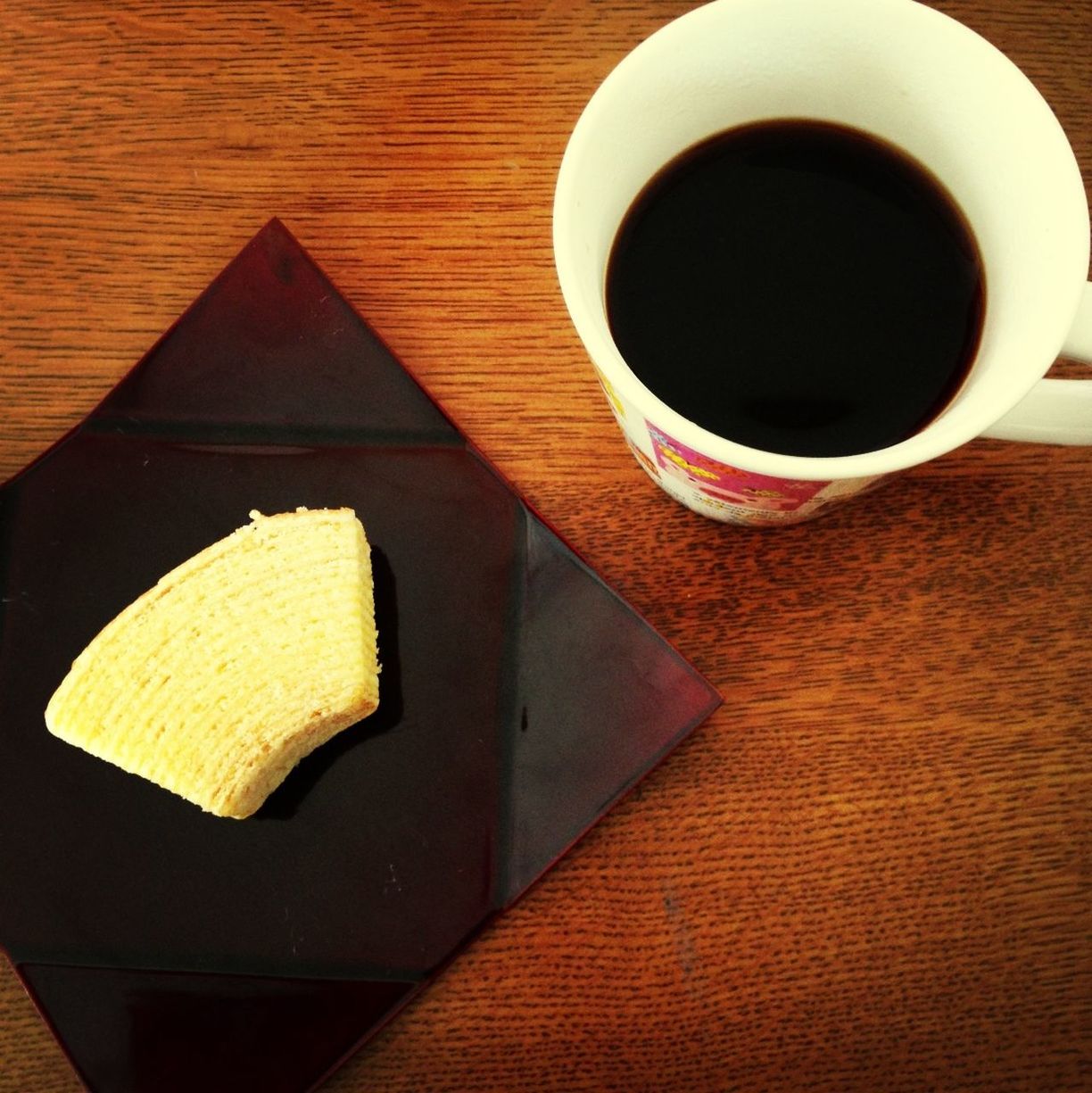 food and drink, freshness, indoors, table, food, drink, still life, refreshment, coffee cup, coffee - drink, breakfast, high angle view, sweet food, ready-to-eat, healthy eating, plate, bread, coffee, directly above, close-up