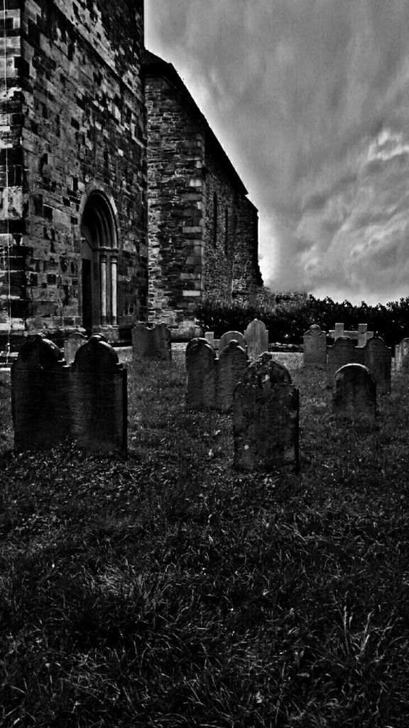 architecture, built structure, building exterior, history, old ruin, sky, old, the past, ancient, grass, cloud - sky, abandoned, ancient civilization, ruined, castle, damaged, travel destinations, stone wall, famous place, run-down