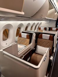 Oman air business 