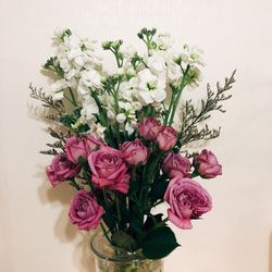 Close-up of rose bouquet in vase