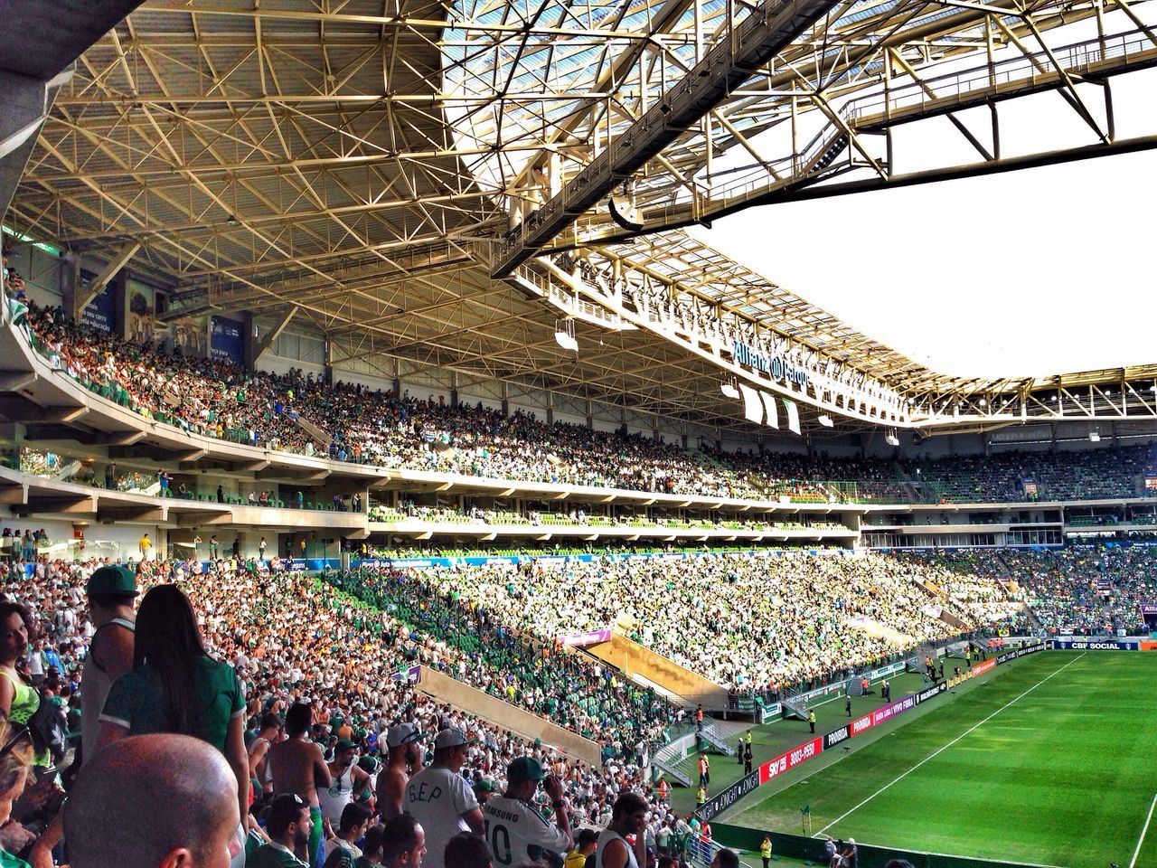 CROWD AT STADIUM