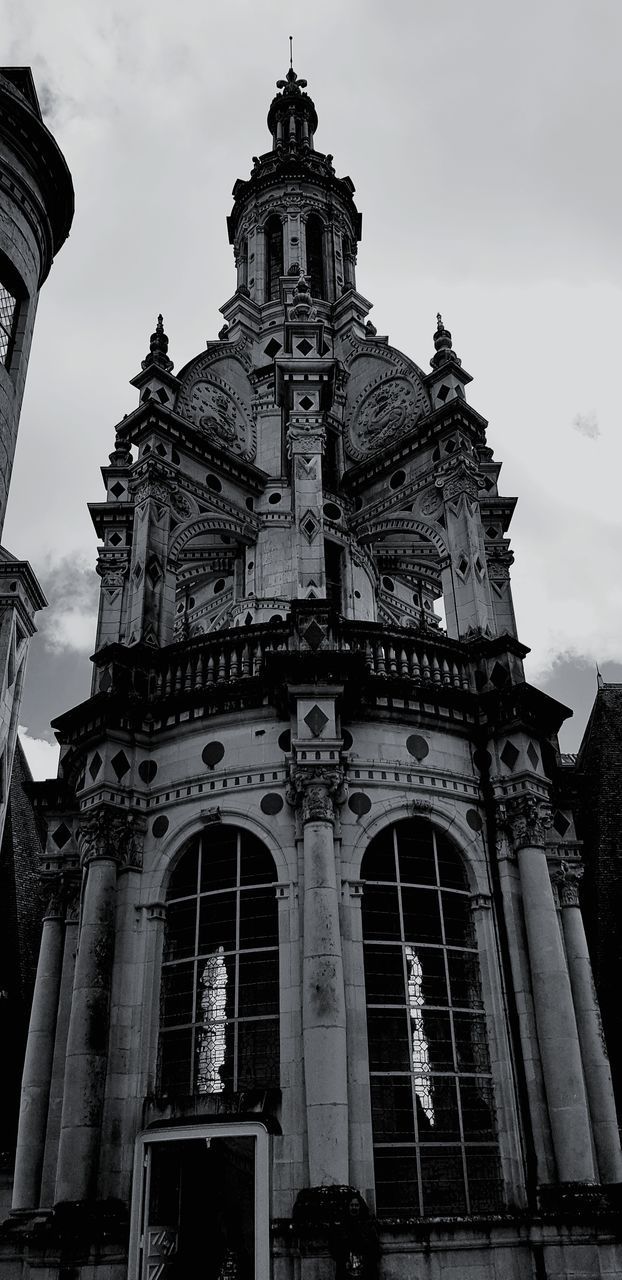 LOW ANGLE VIEW OF CHURCH AGAINST SKY