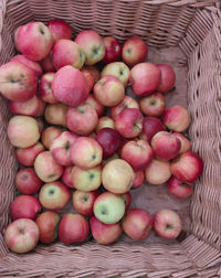 Close-up of apples in basket