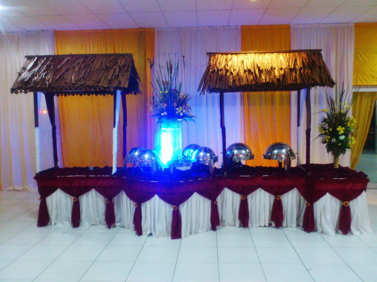 ILLUMINATED LAMPS ON TABLE