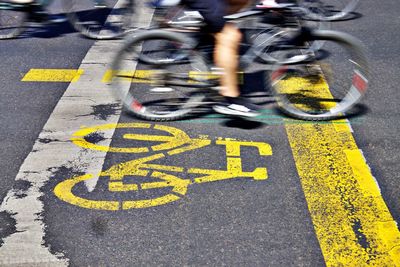 Bicycle traffic in the city