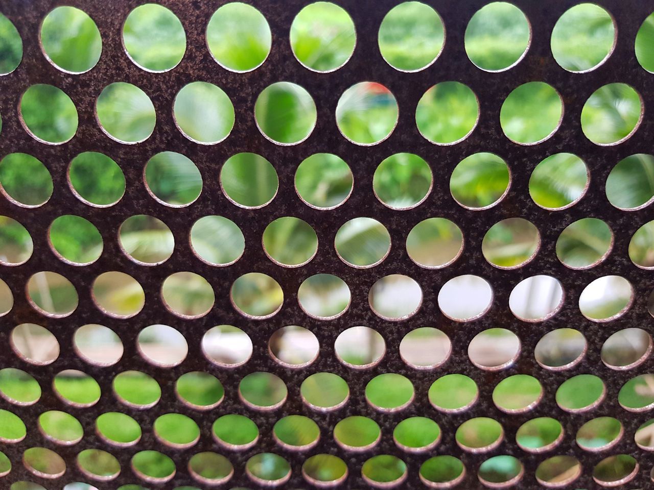 FULL FRAME SHOT OF PATTERNED WALL