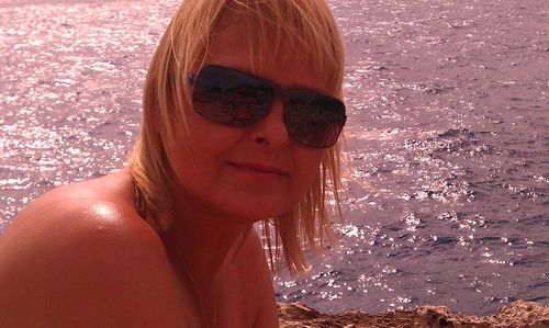 Portrait of mature man wearing sunglasses