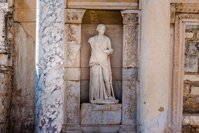 Sculpture of buddha statue