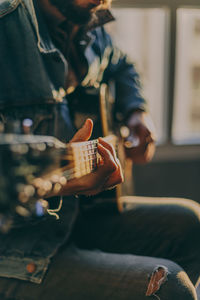 Man playing guitar